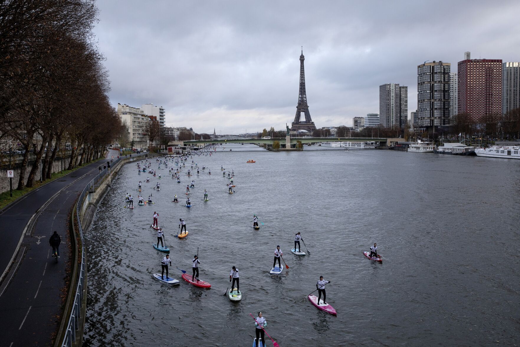 APTOPIX France Stand Up Paddle